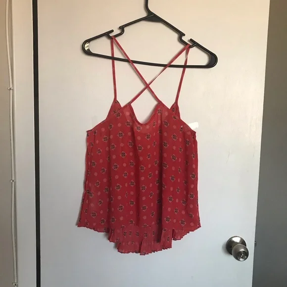 Hollister Crinkle Camisole Top - Size M - Picture 4 of 10
